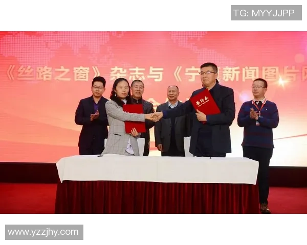 重庆足球队的拼搏历程与荣耀时刻全景纪实